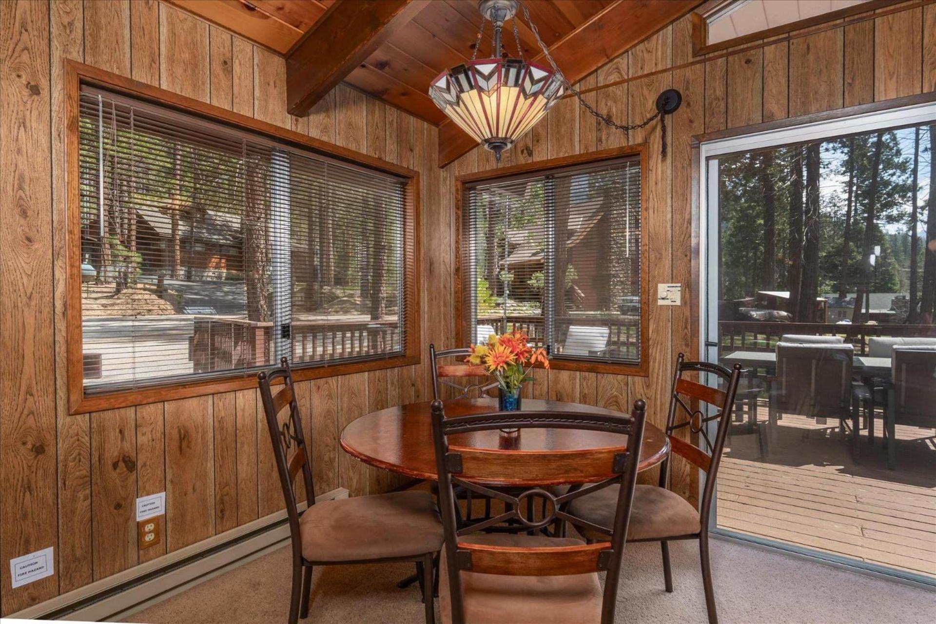 Papa Bear Cabin North Wawona Экстерьер фото